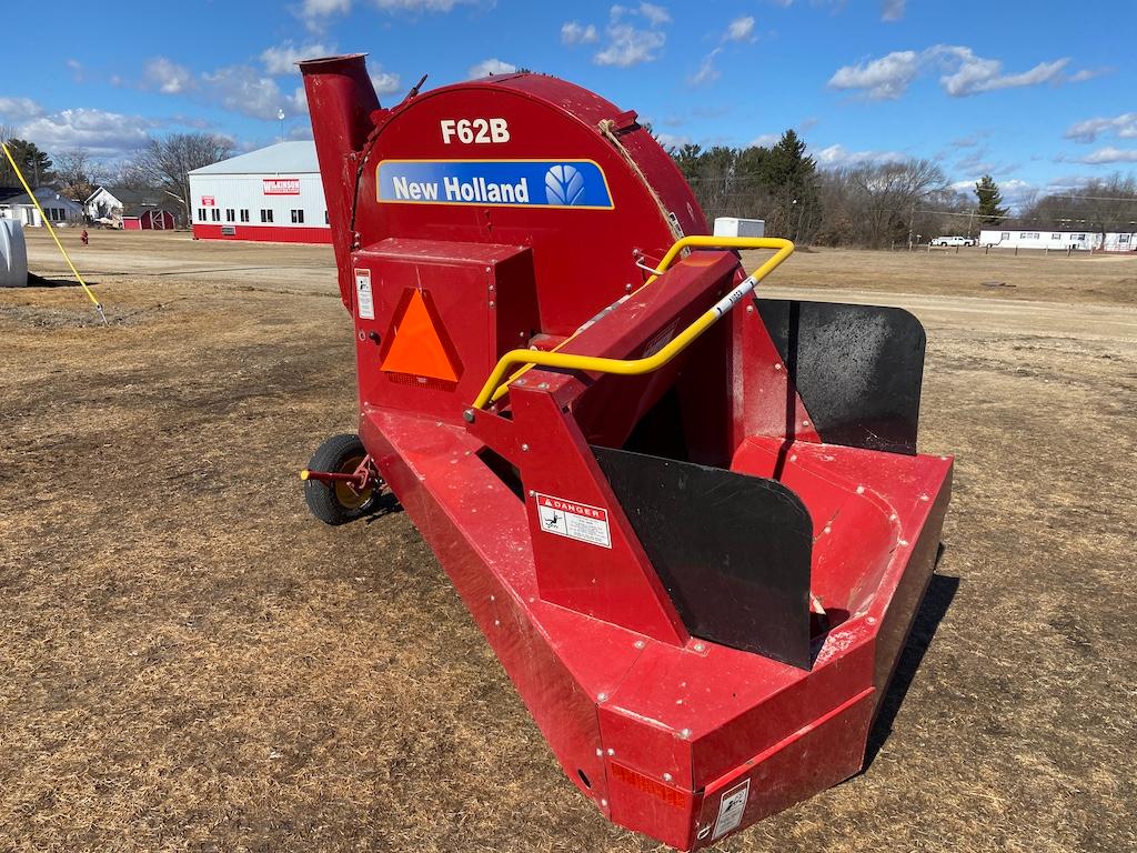 New Holland F62B Silage Blower