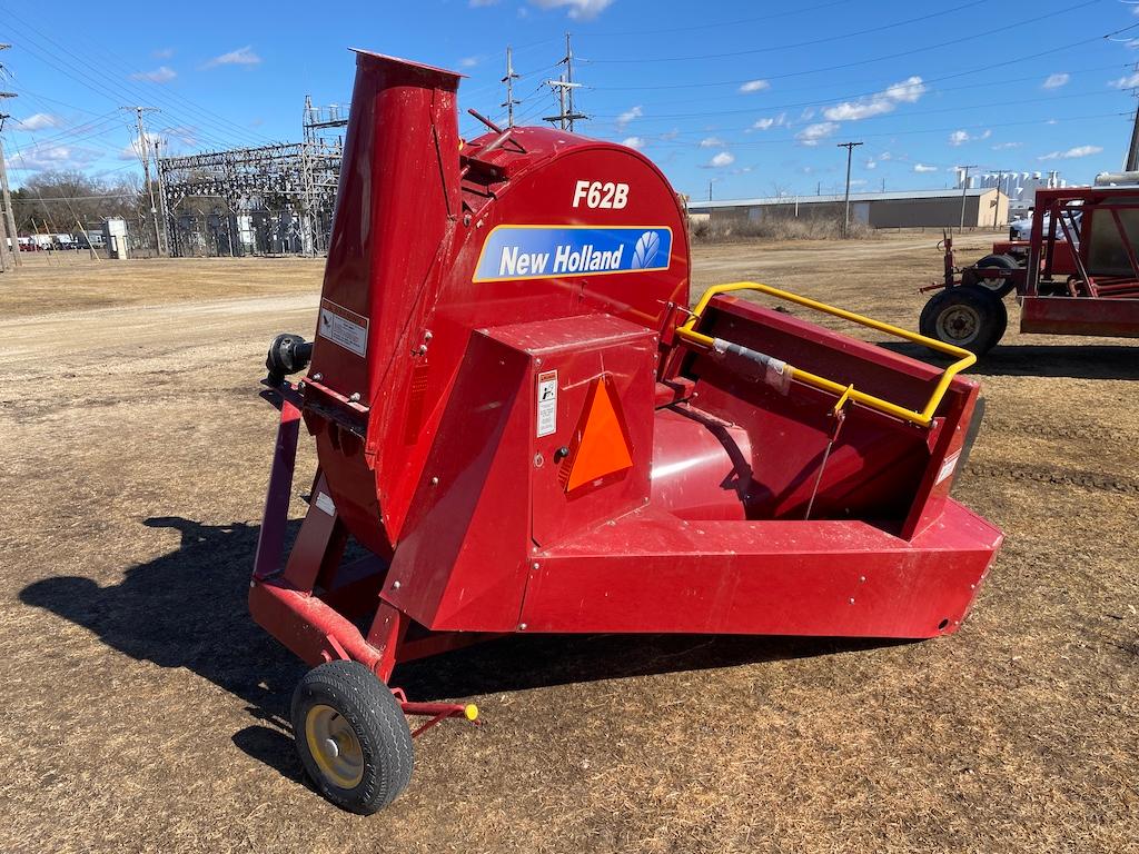 New Holland F62B Silage Blower