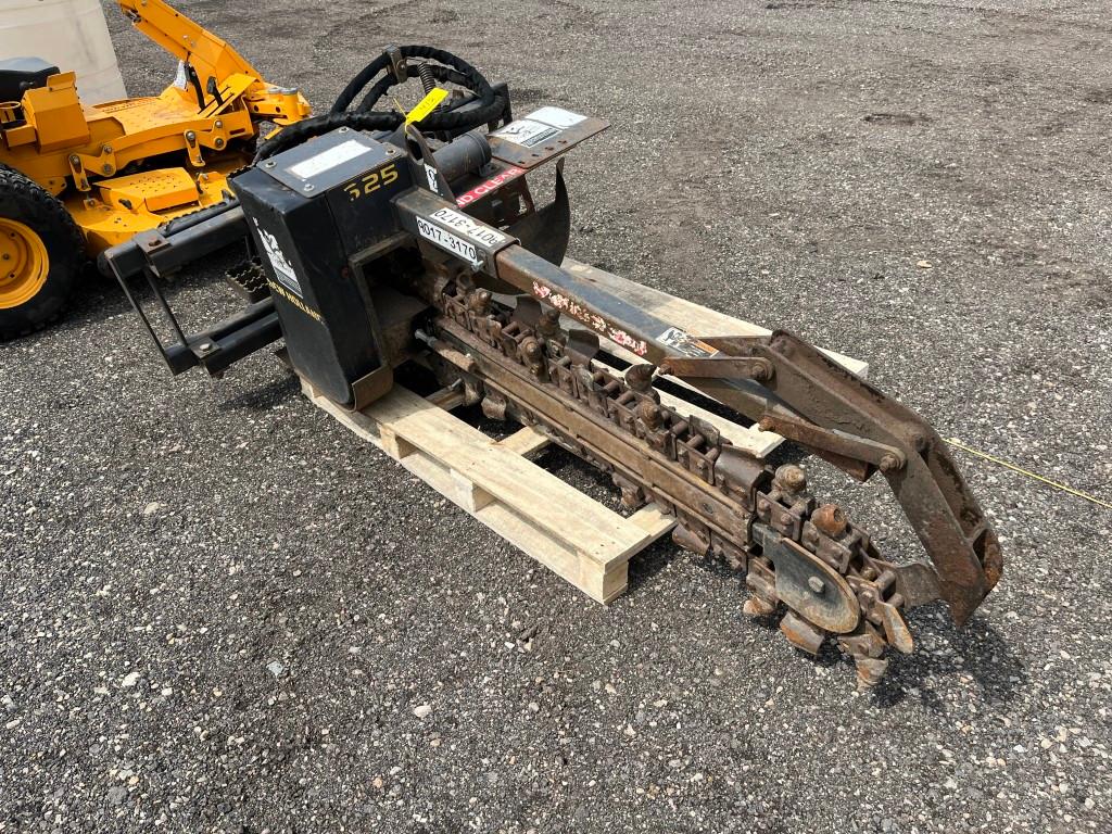 New Holland 625 Trencher