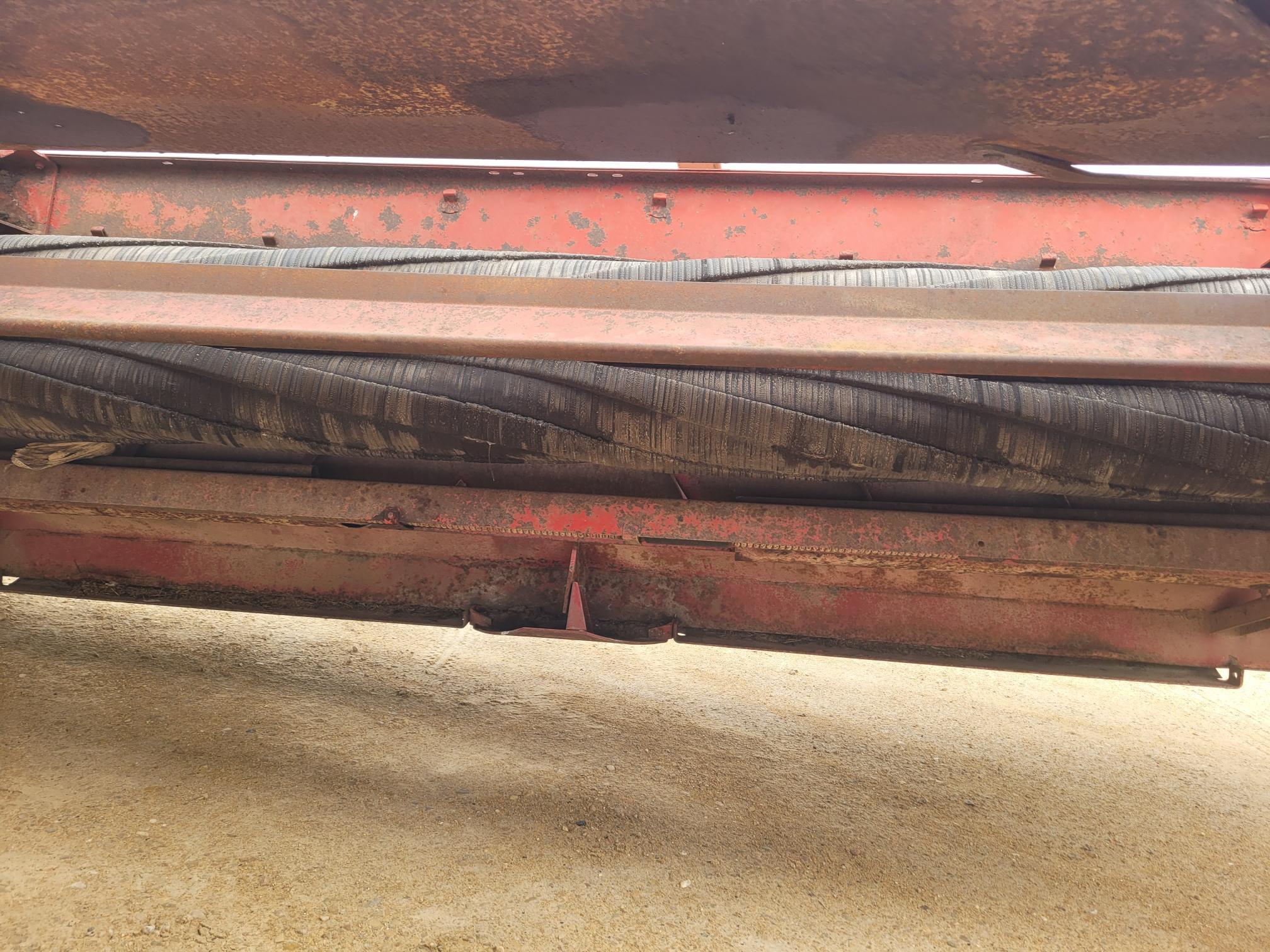 Case IH 8370 Swing Mower Conditioner
