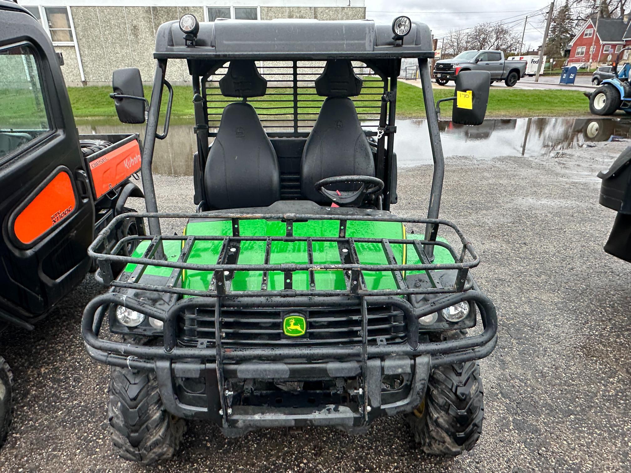 John Deere Gator XUV 825i
