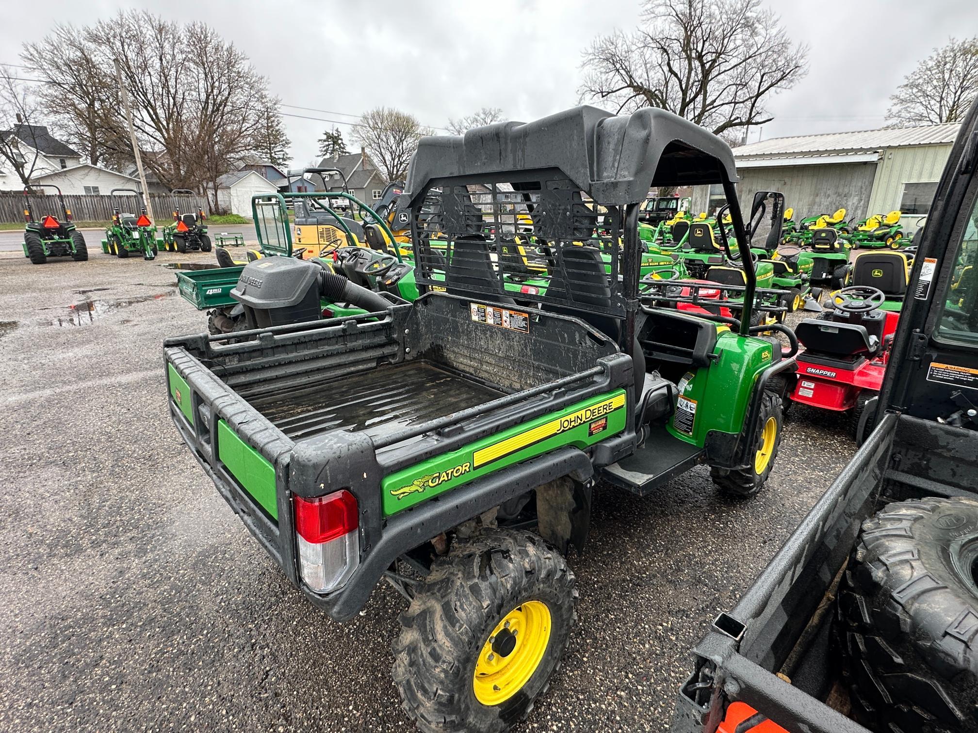 John Deere Gator XUV 825i