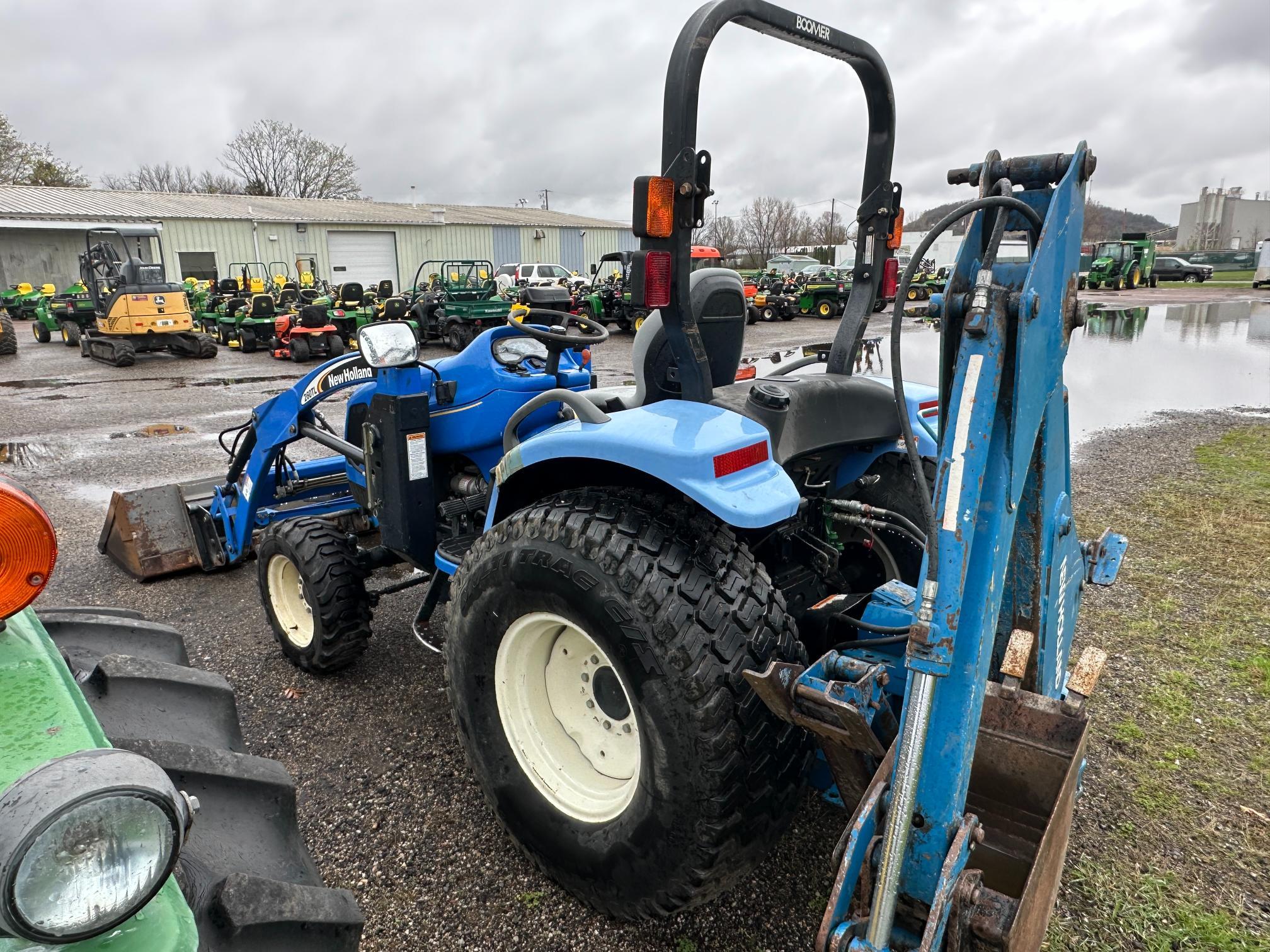 New Holland T2320 Compact Tractor