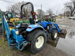 New Holland T2320 Compact Tractor