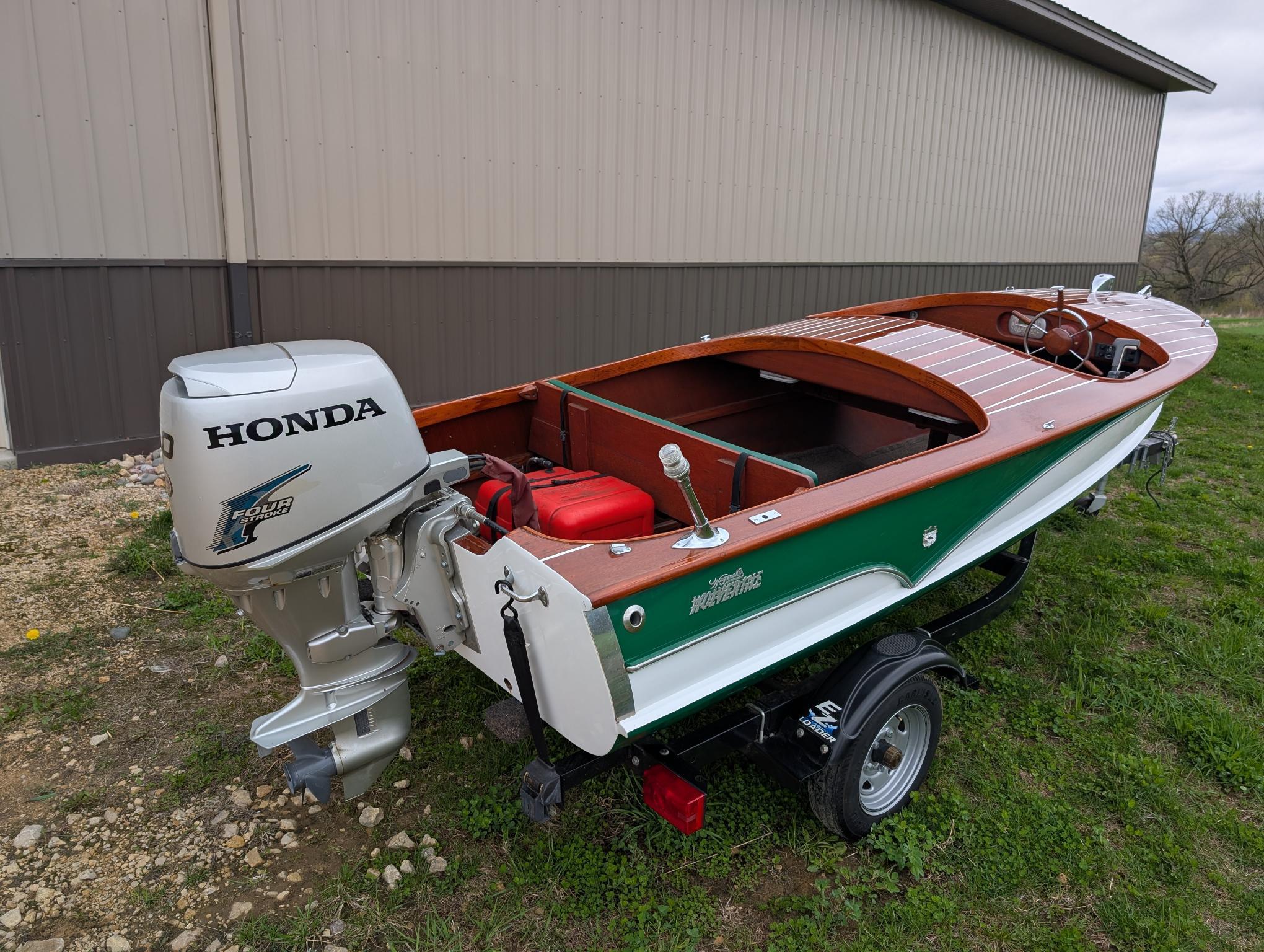 1956 Wagemaker Wolverine Boat
