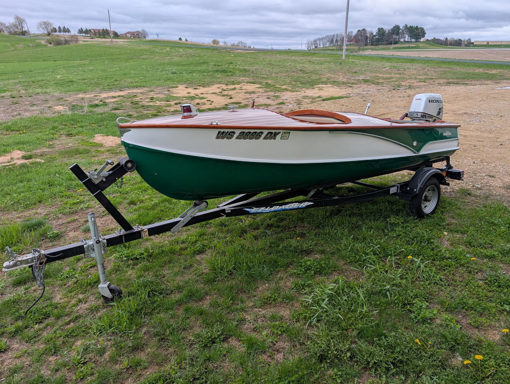 1956 Wagemaker Wolverine Boat