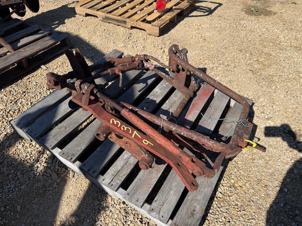 IH Hitch