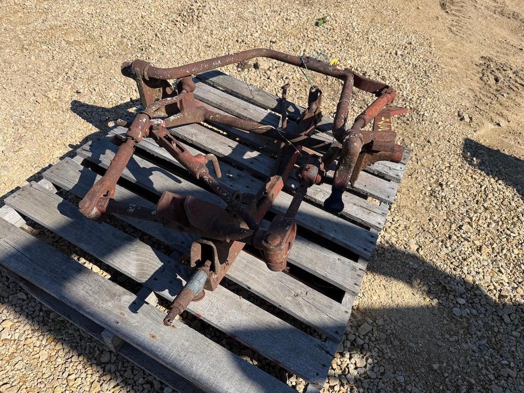 IH Hitch