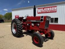 IH 1066 Black Stripe Tractor
