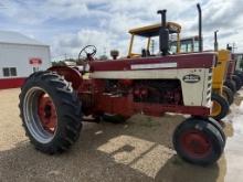 Farmall 560 Tractor