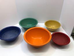 Nested set of enamel mixing bowls