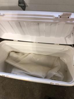 IGLOO ice chest