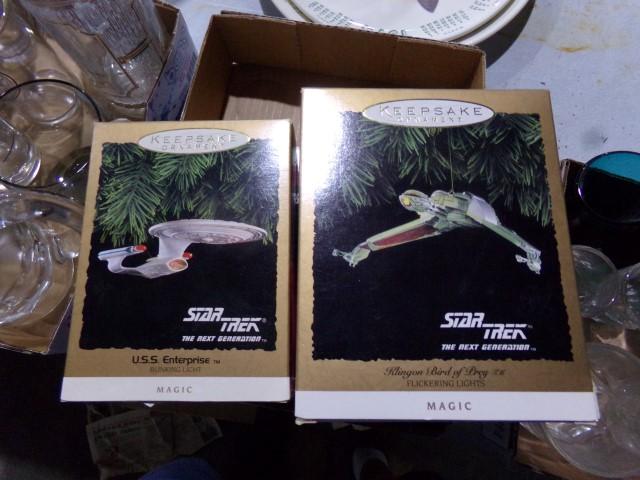 BOX WITH 4 STAR TREK KEEP SAKE CHRISTMAS ORNAMENTS
