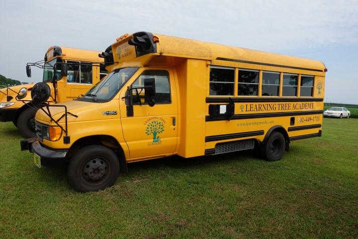 #2202 2003 FORD BUS E450 30 PASSENGER 7.3 PWR STROKE DSL 133978 MI AUTO TRA