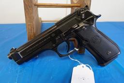 BERETTA MODEL 92FS 9 MM 5 INCH BARREL SN BER085694