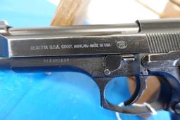 BERETTA MODEL 92FS 9 MM 5 INCH BARREL SN BER085694