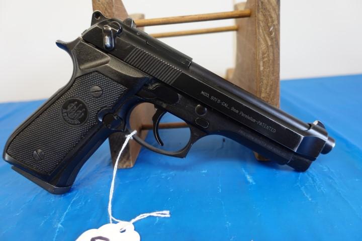 BERETTA MODEL 92FS 9 MM 5 INCH BARREL SN BER085694