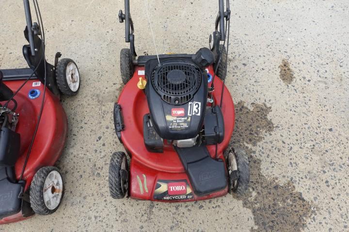 TORO RECYCLER 22" SELF PROP MOWER FWD KOHLER 6.75 t 149 CC ENG CLEAN OUT PO