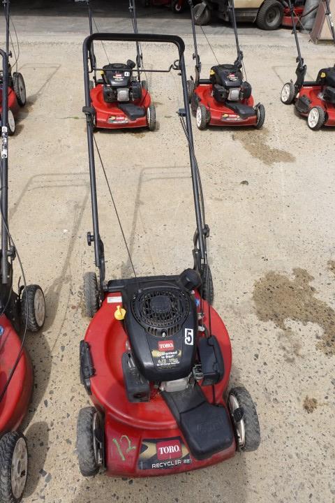 TORO RECYCLER 22" FWD SELF PROP KOHLER 6.74 HP 149 CC ENG CLEAN OUT PORT MO