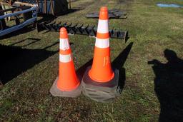 #1908 10 SAFETY CONES 28"