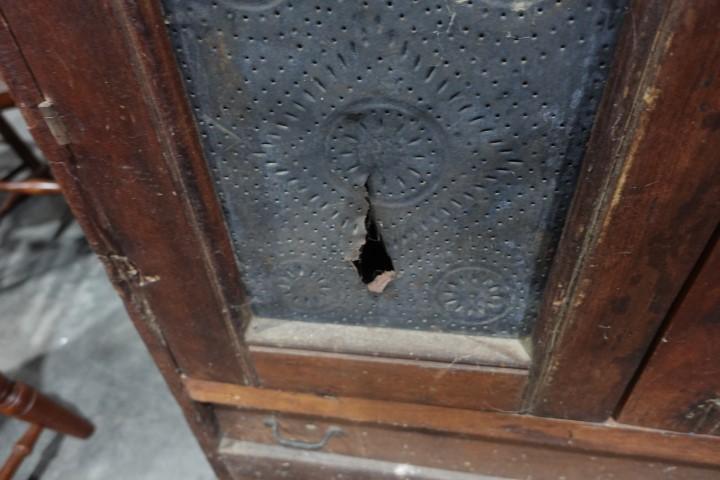 ANTIQUE PIE SAFE PRIMITIVE WITH SOME DAMAGE