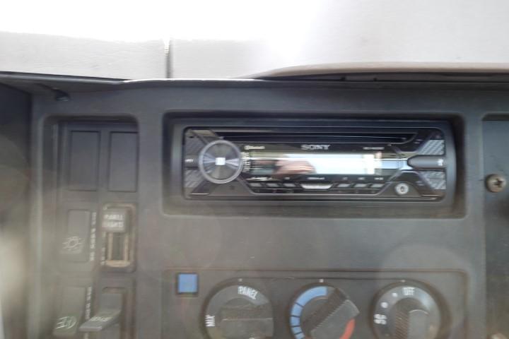 #6001 1995 INTERNATIONAL ROLLBACK 374897 MILES AM FM CD PLAYER M11 CUMMINS