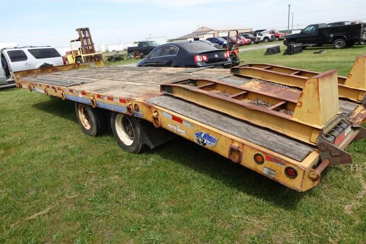 #5801 1997 EAGER BEAVER 20 TON TRAILER TANDEM DUALLY DECK IS 19 X 8 BEAVERT