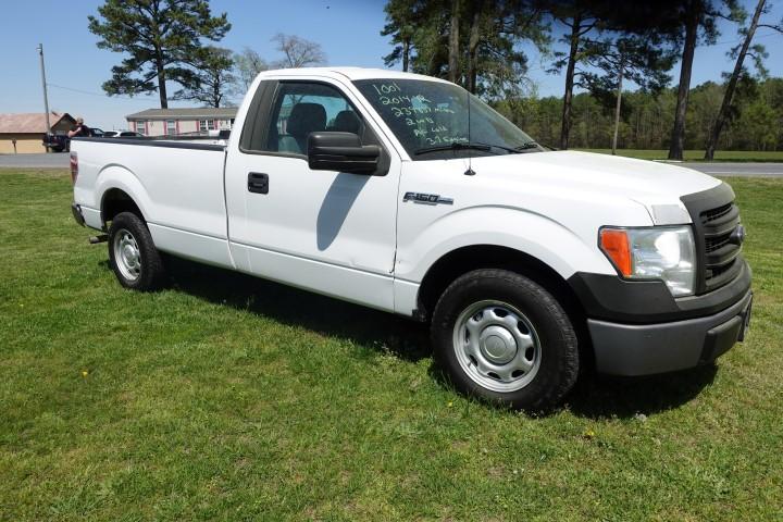 #1001 2014 FORD F150 2 WD REG CAB 8' BED 239837 MILES VINYL INTERIOR GOOD C