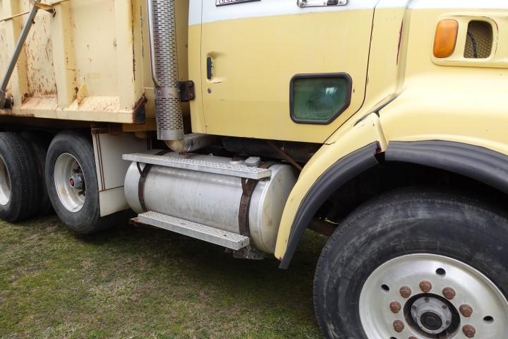 #2101 1997 FORD STERLING 12 WHEEL 16' STEEL DUMP LOUISVILLE 8 SP TRANS CAT