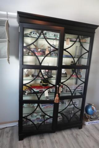 LIGHTED DISPLAY CASE 6 TIER 74 X 48 X 15