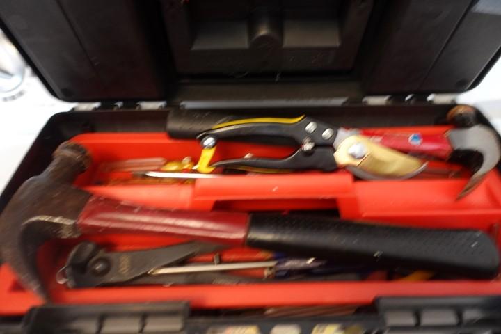 TOOL BOX FULL OF TOOLS INCLUDING HAMMERS SCREW DRIVERS PLIERS DRILL BITS AL