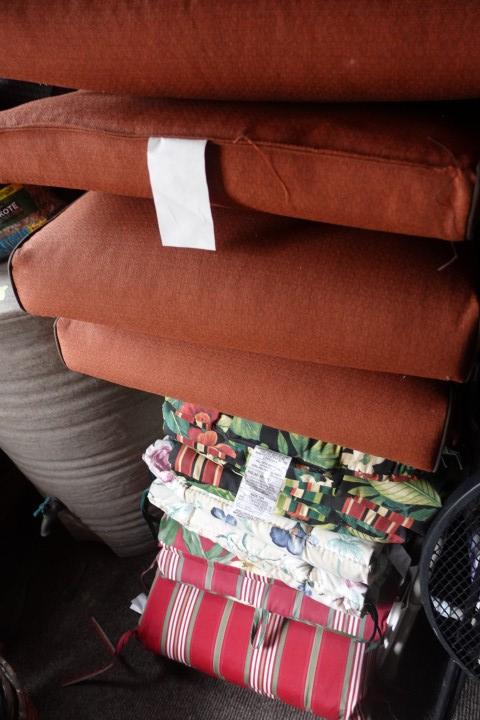 YARD FURNITURE CUSHIONS APPROX 8 TOTAL