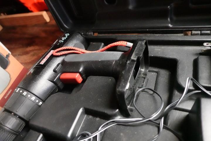 CRAFTSMAN BATTERY DRILL WITH CHARGER AND BLACK AND DECKER DRILL