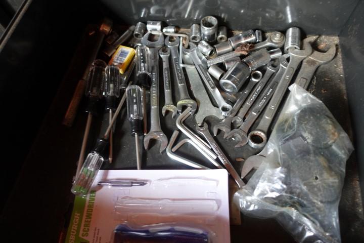 TOOL LOT ALLEN DRIVERS SOCKETS AND MORE