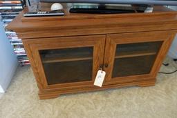 ENTERTAINMENT CENTER CHERRY WITH SONY DVD PLAYER 40 X 22 X 24
