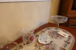 CONTENTS OF ENTERTAINMENT CENTER INCLUDING CRYSTAL STEMWARE SERVING PCS PED