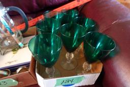 BOX LOT EMERALD GREEN GLASS STEMWARE