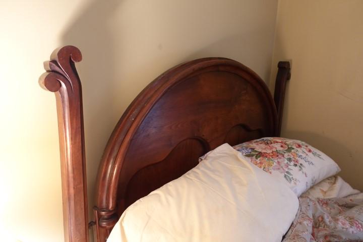 ANTIQUE MAHOGANY FULL SIZE BED WITH CARVED HEADBOARD