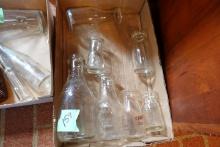 BOX LOT ANTIQUE MILK BOTTLES INCLUDING BIEMILLER DAIRY UNITY HILL DAIRY FRA