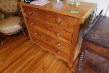 ANTIQUE PINE 4 DRAWER BUREAU 29 X 17 X 34 TALL