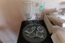PAIR OF CLEAR GLASS VASES AND SERVING DISH WITH CRAB IMPERIAL BOWLS