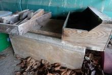 PRIMITIVE ICE BOX AND WOODEN BLOCK PLANES