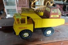 TONKA DUMP TRUCK AND TRACTOR TRUCK