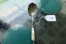STERLING SILVER SERVING SPOON WITH PEARL HANDLE WEIGHT 2.72 T OZ