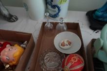 BOX LOT CRYSTAL BELLS HANDPAINTED EGG AND EGG PAINTED WITH BABY BUNNY