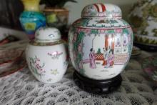 PAIR OF ORIENTAL GINGER JARS ONE WITH TEAK BASE