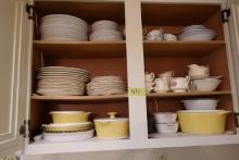 KITCHEN CABINET CARNING WARE 58 PCS ADMA ANTIQUE BY STEUBENVILLE 47 PC BARO