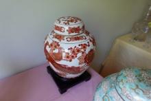 10" HAND PAINTED GOLD IMARI COVERED JAR ON STAND