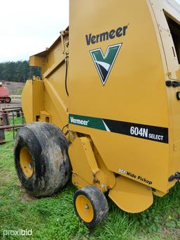 Vermeer 604N Baler