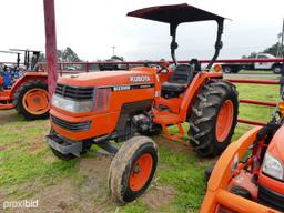 Kubota MX5000 Tractor